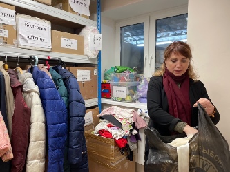 Елена Перепелицина приняла участие в акции помощи малоимущим